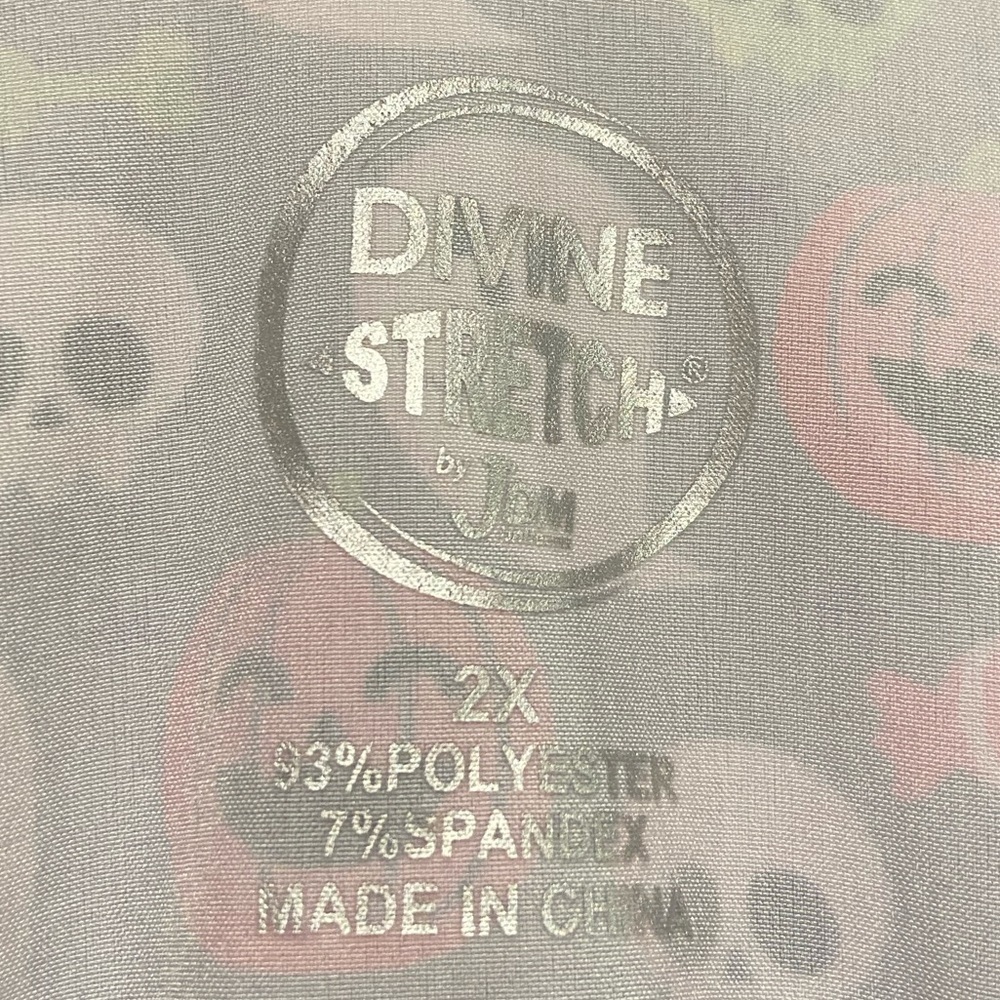 Divine Stretch By JDM Uniforms Grey Pink Halloween Spooky Scrub Top 2X - Picture 6 of 7